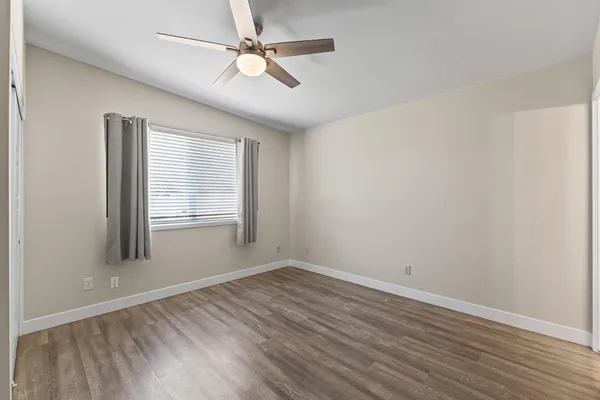 $2,295 | 1135 East Palmcroft Drive, Tempe, AZ 85282