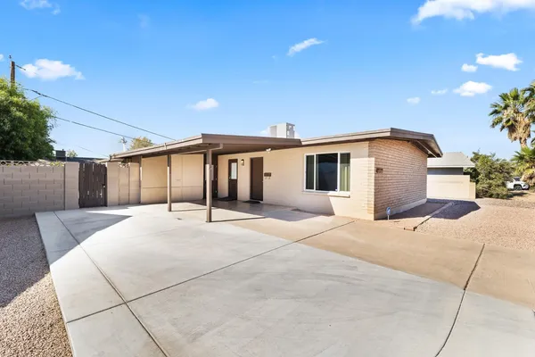 $2,295 | 1135 East Palmcroft Drive, Tempe, AZ 85282