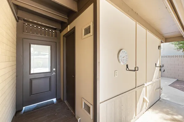 $2,295 | 1135 East Palmcroft Drive, Tempe, AZ 85282