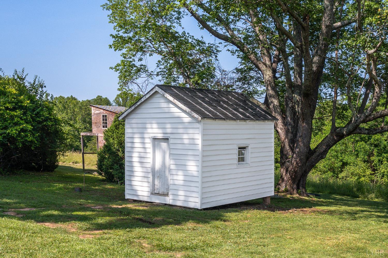 118 Father Judge Road Amherst, VA 24521 - Photo 47 of 51 Gallery Image 47