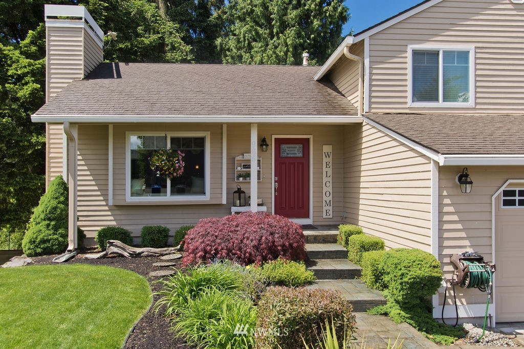 965 Field Avenue Northeast Renton, WA 98059 - Photo 2 of 38 Gallery Image 2