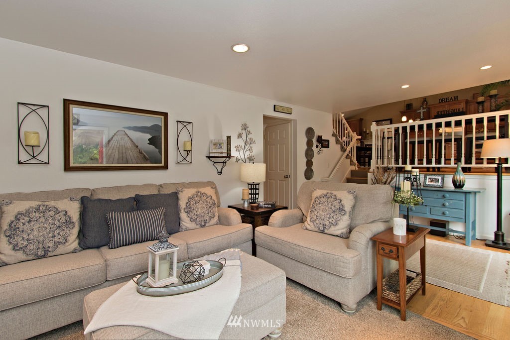 965 Field Avenue Northeast Renton, WA 98059 - Photo 15 of 38 Gallery Image 15