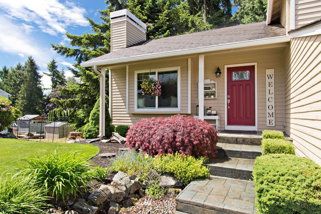965 Field Avenue Northeast Renton, WA 98059 - Photo 3 of 38 Gallery Image 3