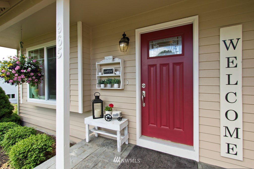 965 Field Avenue Northeast Renton, WA 98059 - Photo 4 of 38 Gallery Image 4