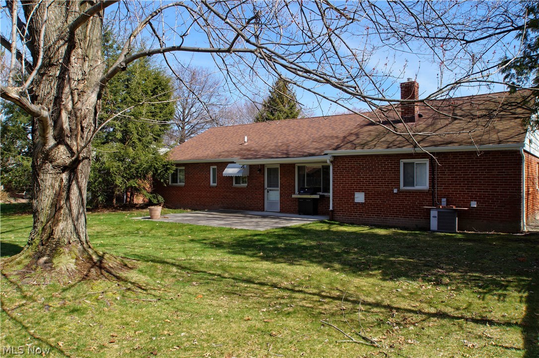 470 Harris Road Cleveland, OH 44143 - Photo 19 of 23 Gallery Image 19
