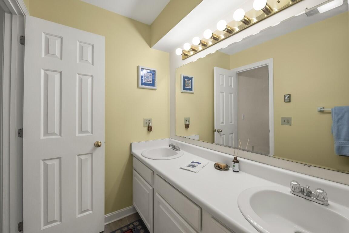 17 West Harbor Pond Road, Unit 17B Boothbay Harbor, ME 04575 - Photo 48 of 57 50