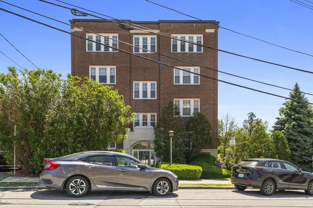 21 Bradlee Road, Unit 54 Medford, MA 02155 - Photo 1 of 14