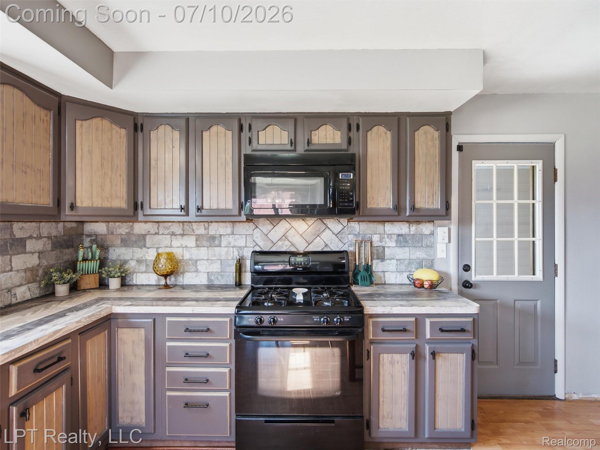 600 Fowlerville Road Fowlerville, MI 48836 - Photo 52 of 74 56-DSC00232.jpg