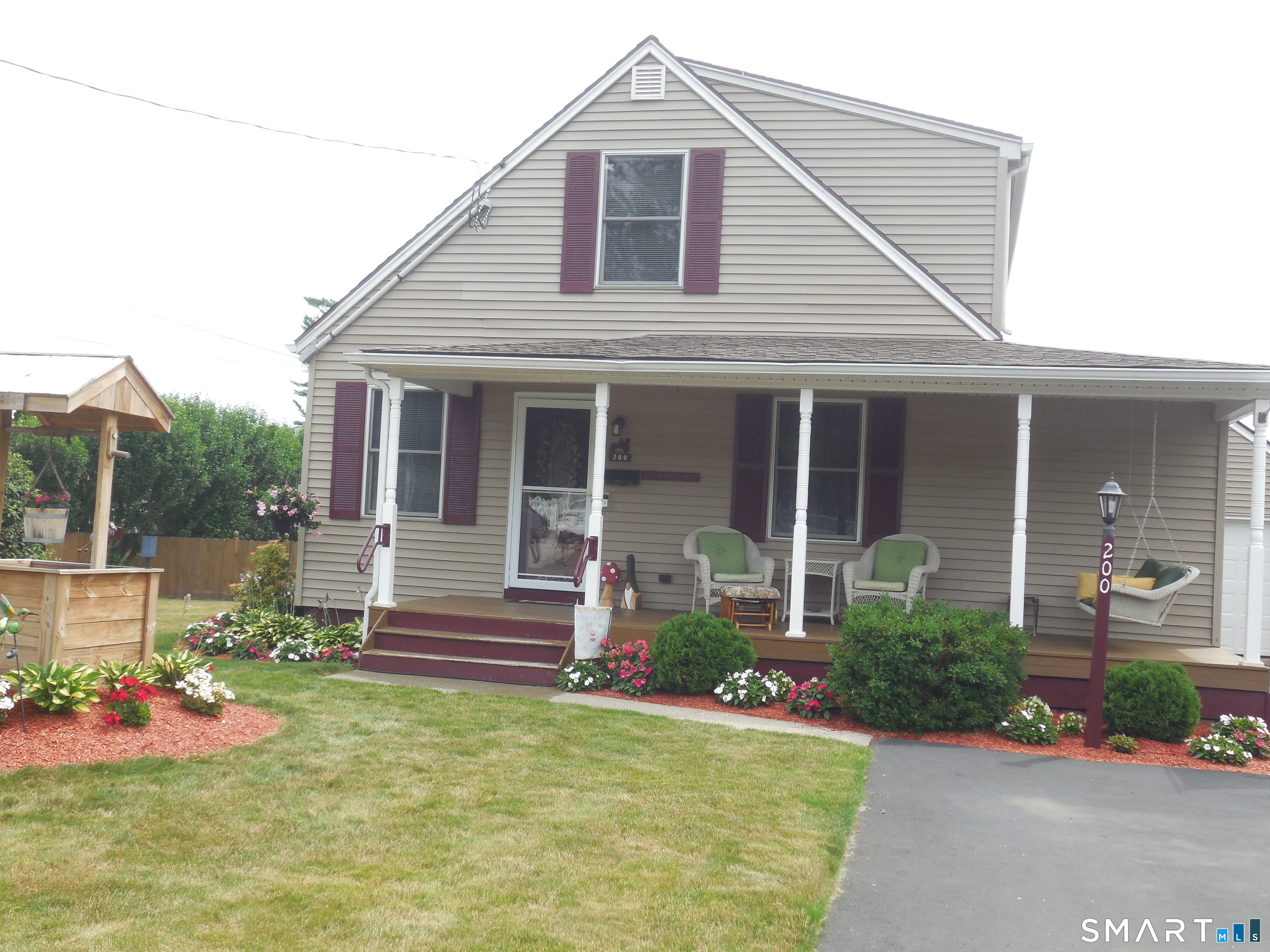 200 Douglas Drive Meriden, CT 06451 - Photo 2 of 24
