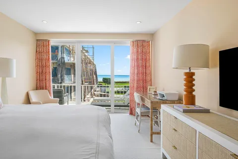 $2,395,000 | 2275 South Ocean Boulevard, Unit 206A, Palm Beach, FL 33480