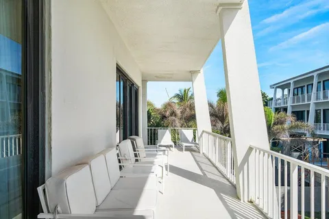 $2,395,000 | 2275 South Ocean Boulevard, Unit 206A, Palm Beach, FL 33480