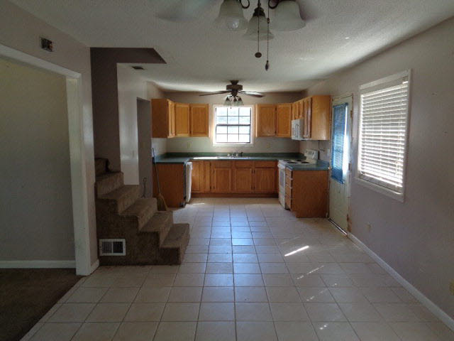 902 14th Avenue Atmore, AL 36502 - Photo 9 of 14