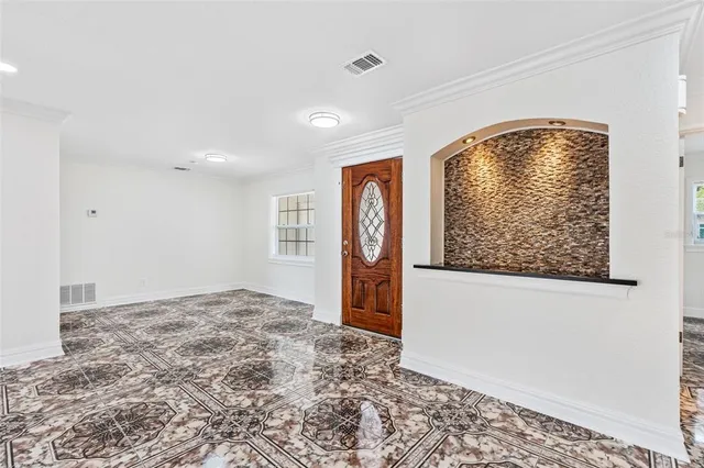 $390,000 | 107 Valley Circle, Brandon, FL 33510