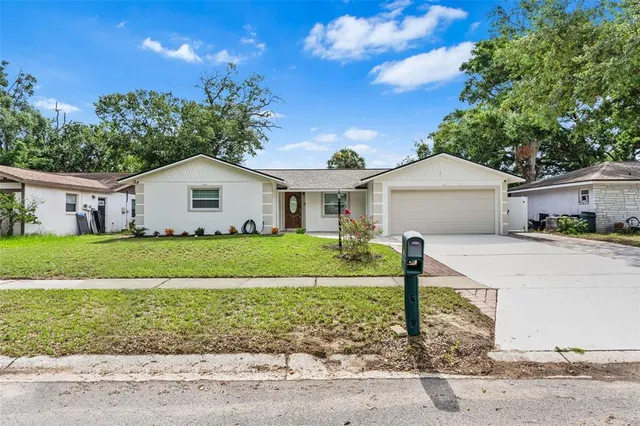 $390,000 | 107 Valley Circle, Brandon, FL 33510
