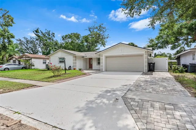 $390,000 | 107 Valley Circle, Brandon, FL 33510