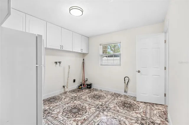 $390,000 | 107 Valley Circle, Brandon, FL 33510