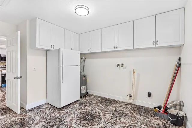 $390,000 | 107 Valley Circle, Brandon, FL 33510