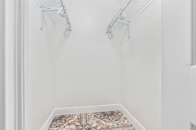 $390,000 | 107 Valley Circle, Brandon, FL 33510