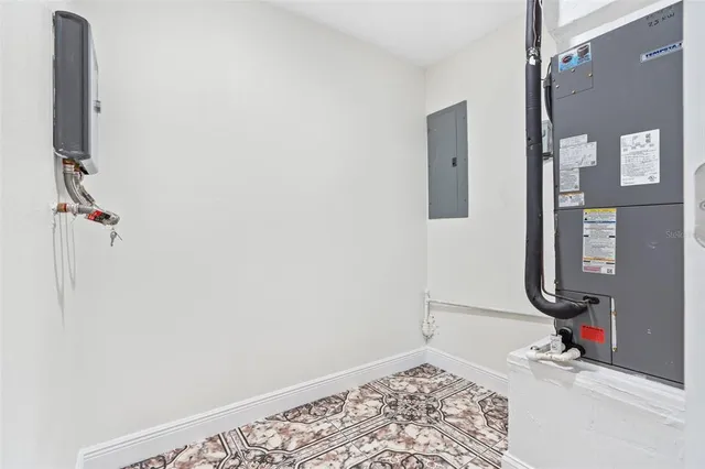 $390,000 | 107 Valley Circle, Brandon, FL 33510