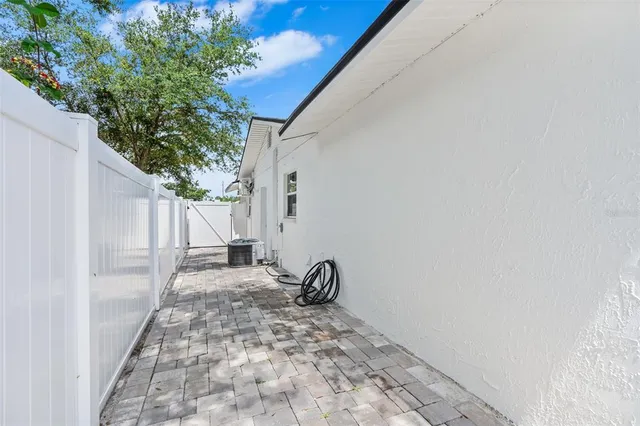 $390,000 | 107 Valley Circle, Brandon, FL 33510