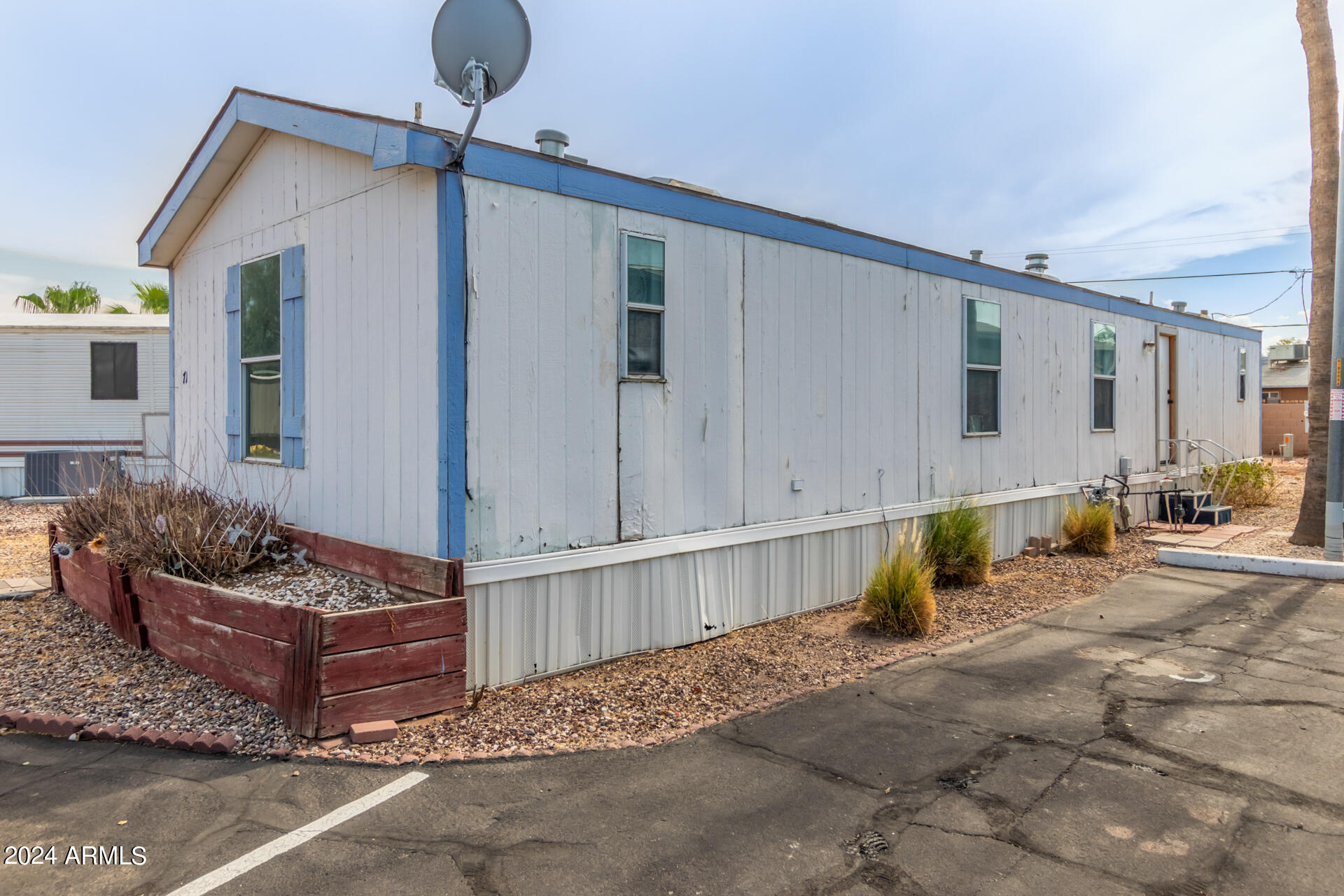 555 West Warner Road, Unit 71 Chandler, AZ 85225 - Photo 2 of 25 02 - Warner