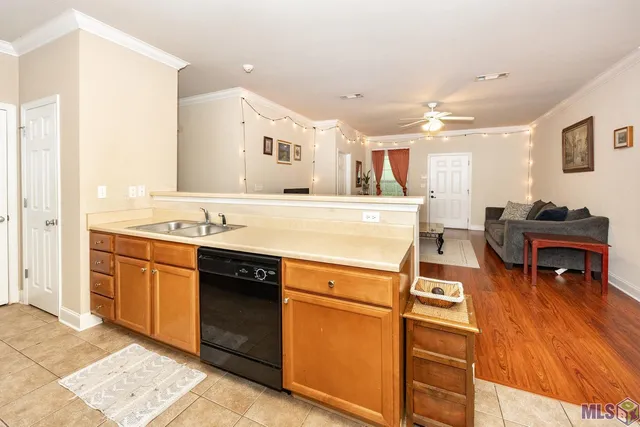 $170,000 | 900 Dean Lee Drive, Unit 1501, Baton Rouge, LA 70820