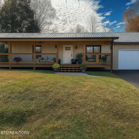 $325,000 | 404 High Street, Elgin, TN 37852