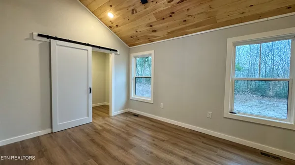 $319,900 | 404 High Street, Elgin, TN 37852