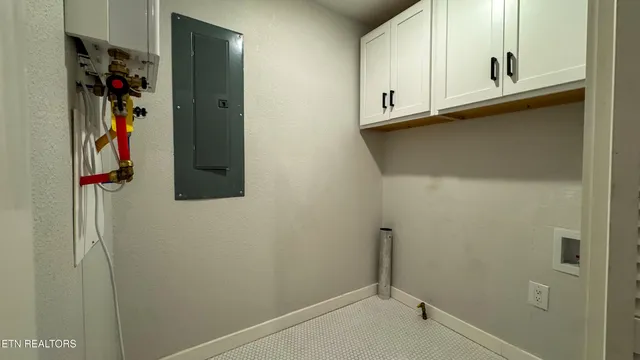 $325,000 | 404 High Street, Elgin, TN 37852