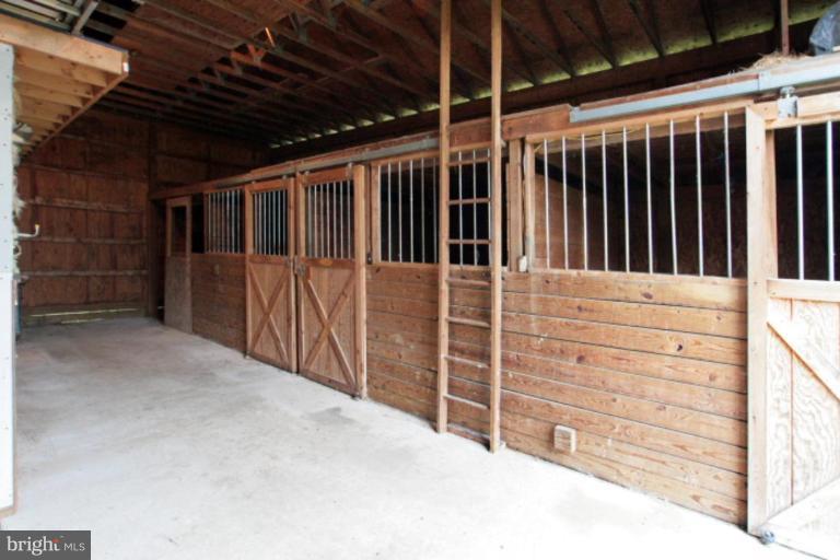 2861 Troyer Road White Hall, MD 21161 - Photo 27 of 30 Stable