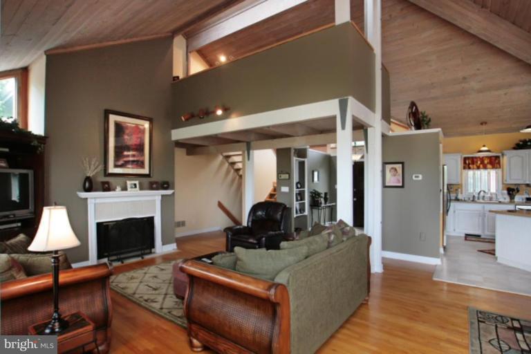 2861 Troyer Road White Hall, MD 21161 - Photo 4 of 30 Living Room