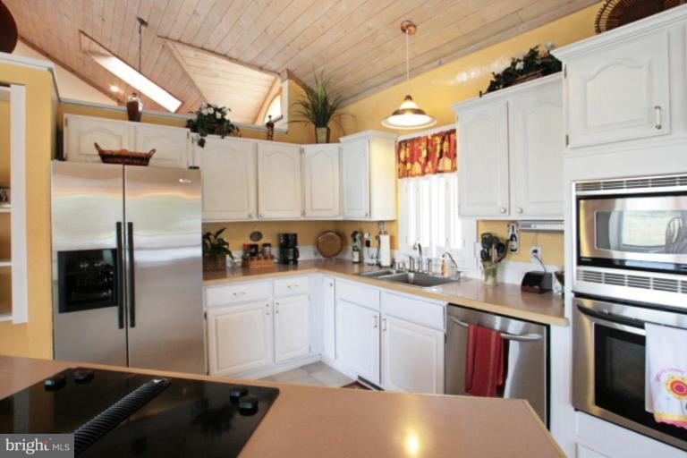 2861 Troyer Road White Hall, MD 21161 - Photo 6 of 30 Kitchen