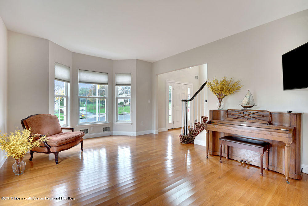 1354 Old Farm Road Manasquan, NJ 08736 - Photo 7 of 40 Living Room