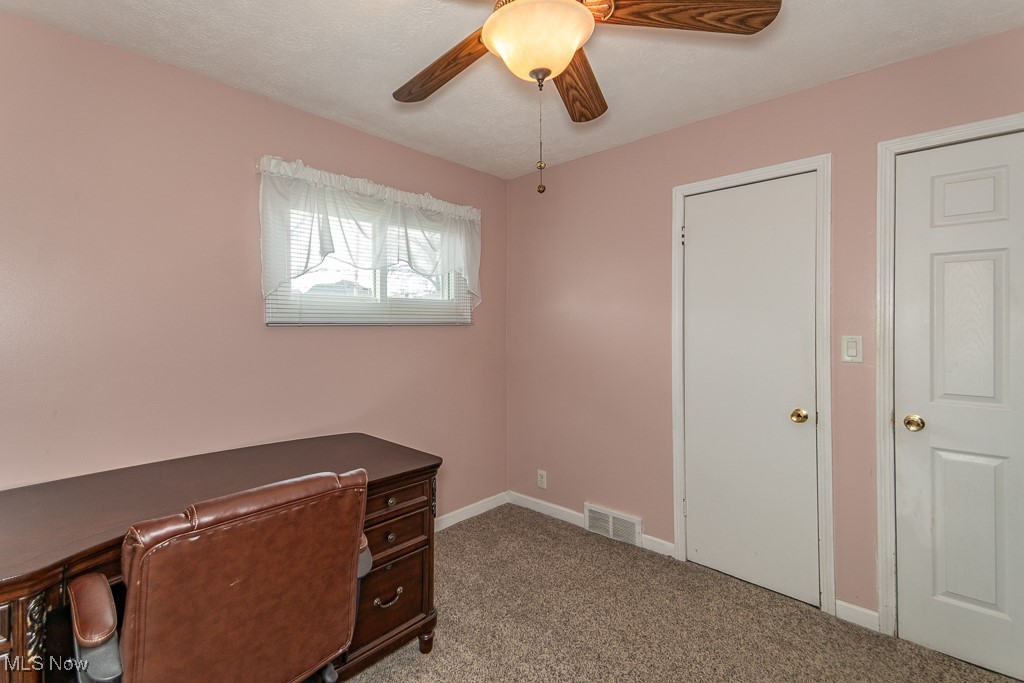 547 Dickerson Road Willowick, OH 44095 - Photo 18 of 38