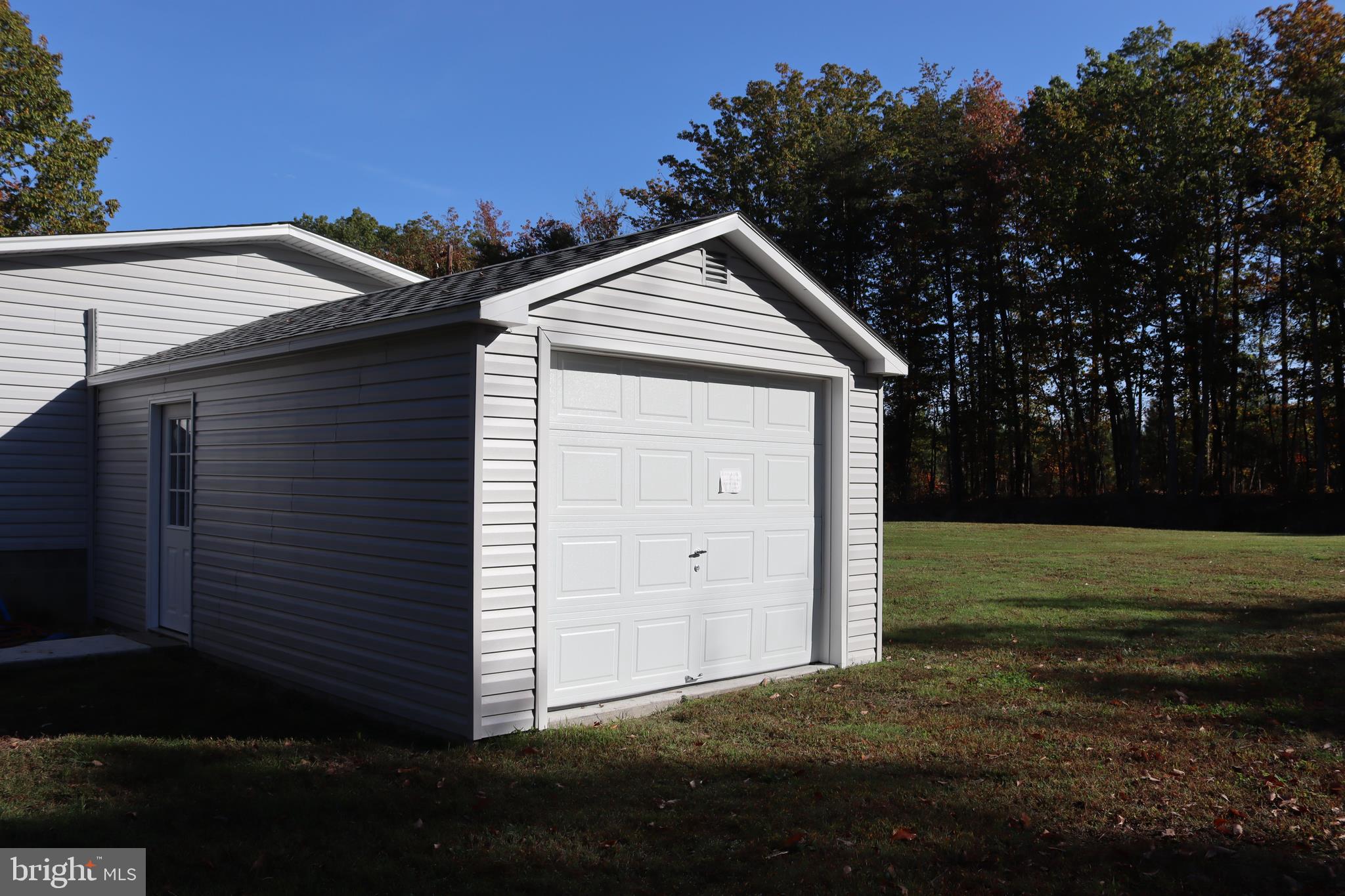 1 car garage