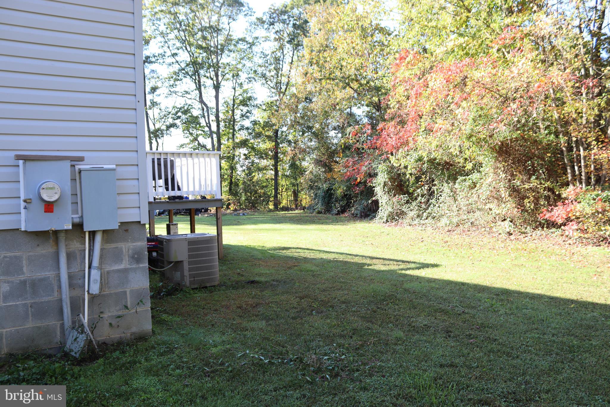 28452 Signboard Road Ruther Glen, VA 22546 - Photo 8 of 71 Rear deck off Kitchen