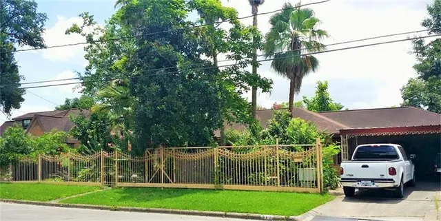 $495,000 | 612 Gale Street, Houston, TX 77009