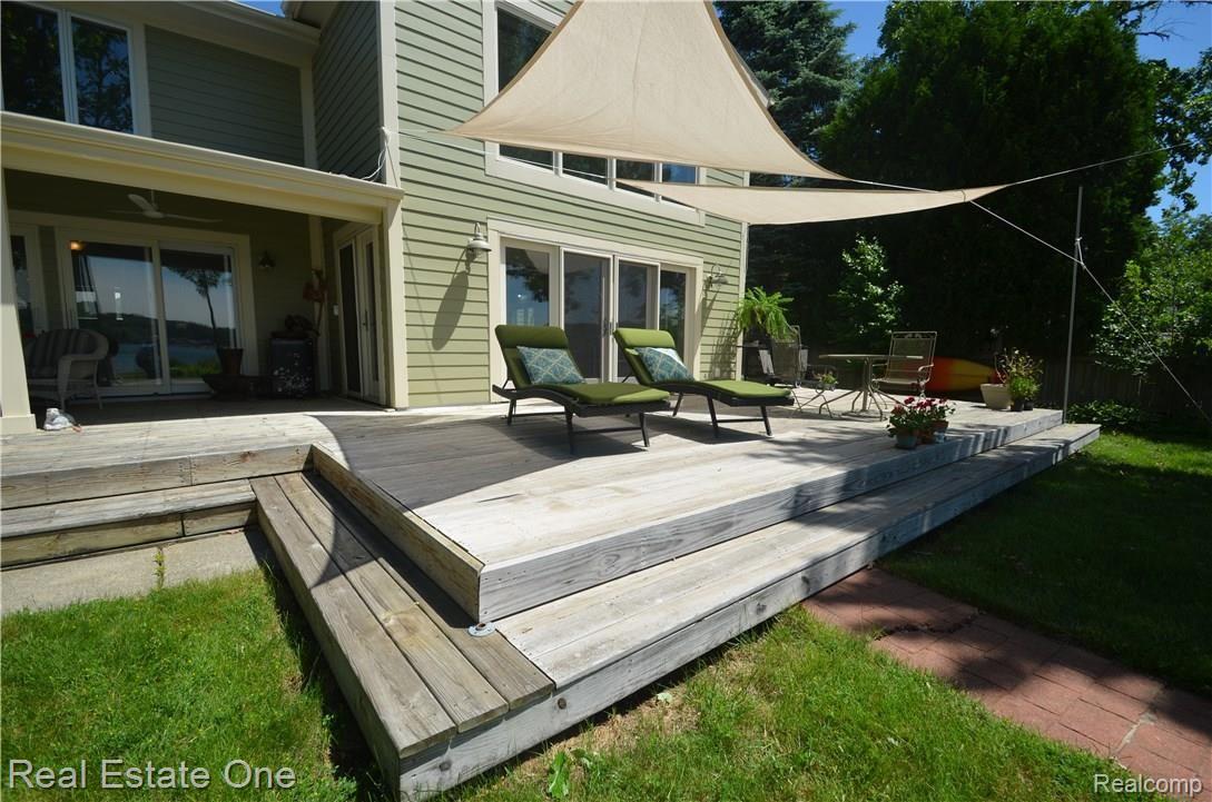 10424 Spring Street Fenton, MI 48430 - Photo 20 of 29 DSC_0688.JPG
