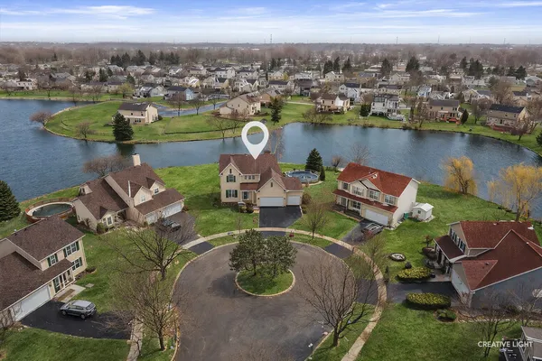 $469,000 | 1811 Brockway Pond Court, Joliet, IL 60431