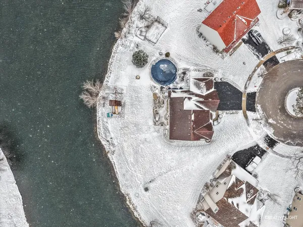 $469,000 | 1811 Brockway Pond Court, Joliet, IL 60431