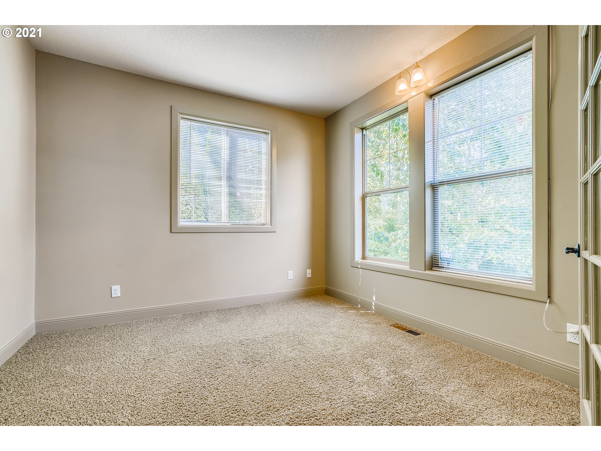 18378 Southwest Jeremy Street Beaverton, OR 97007 - Photo 15 of 31 a view of an empty room with a window