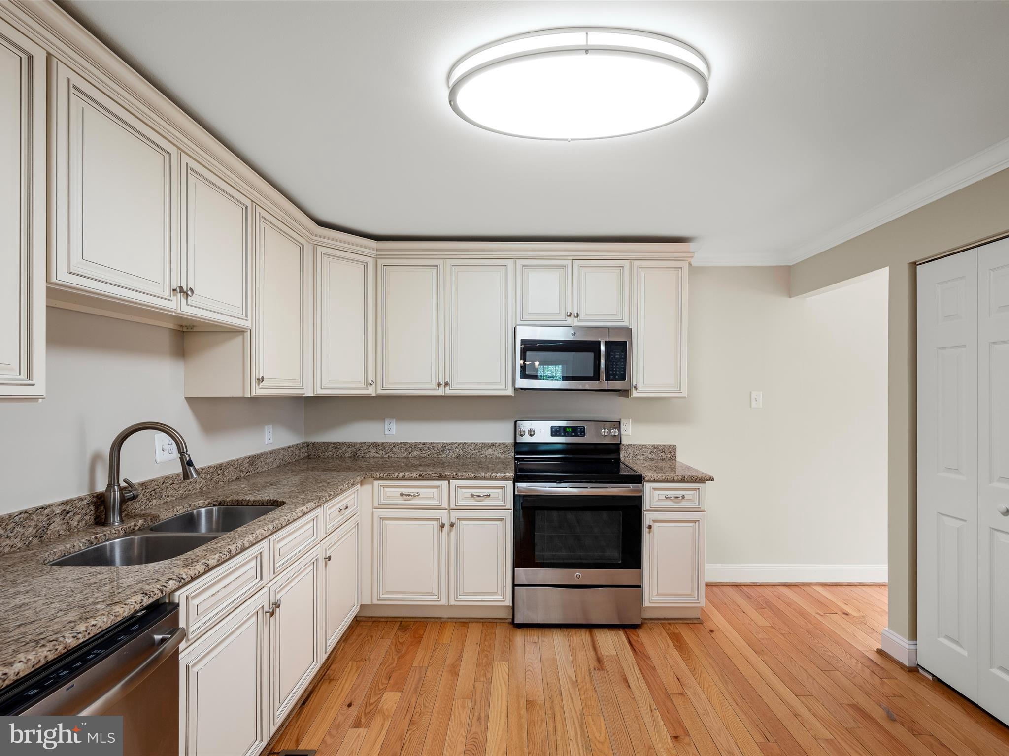 87 Old Waterloo Road Boyce, VA 22620 - Photo 30 of 76 Stainless Steel Appliances
