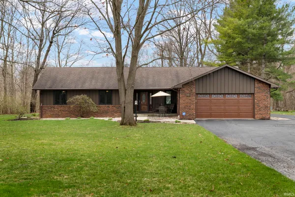 $390,000 | 1780 North County Road, Frankfort, IN 46041
