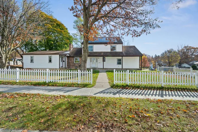 $729,000 | Undisclosed Address, Burlington, VT 05408