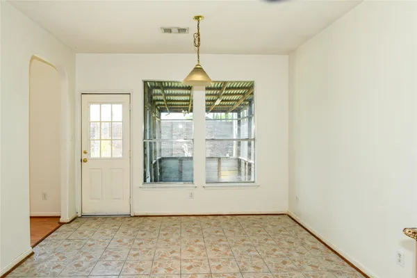 $2,200 | 14723 El Tesoro Drive, Houston, TX 77083