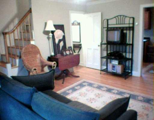 437 Sulgrave Road Pittsburgh, PA 15211 - Photo 4 of 8