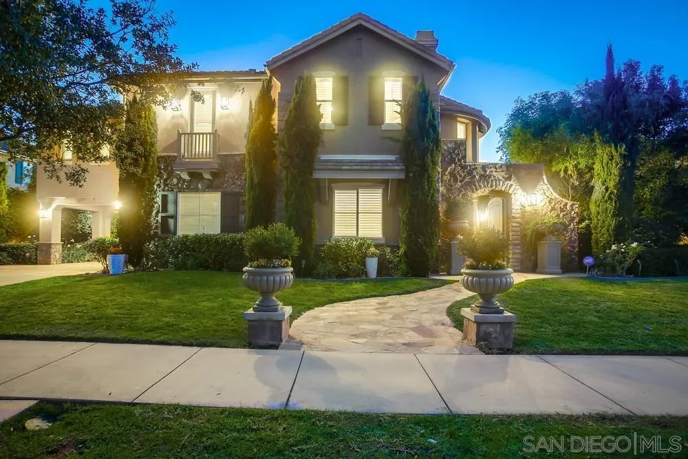 1463 Paseo De Las Flores Encinitas, CA 92024 - Photo 4 of 28 a front view of a house