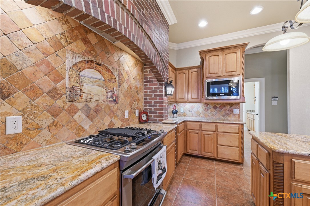 8006 Ridgeway Court Nolanville, TX 76559 - Photo 6 of 43 Kitchen