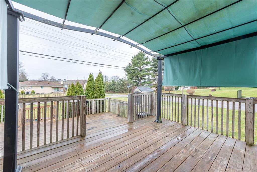 340 Spring Valley Road Pittsburgh, PA 15243 - Photo 38 of 44 a view of deck with wooden floor and fence