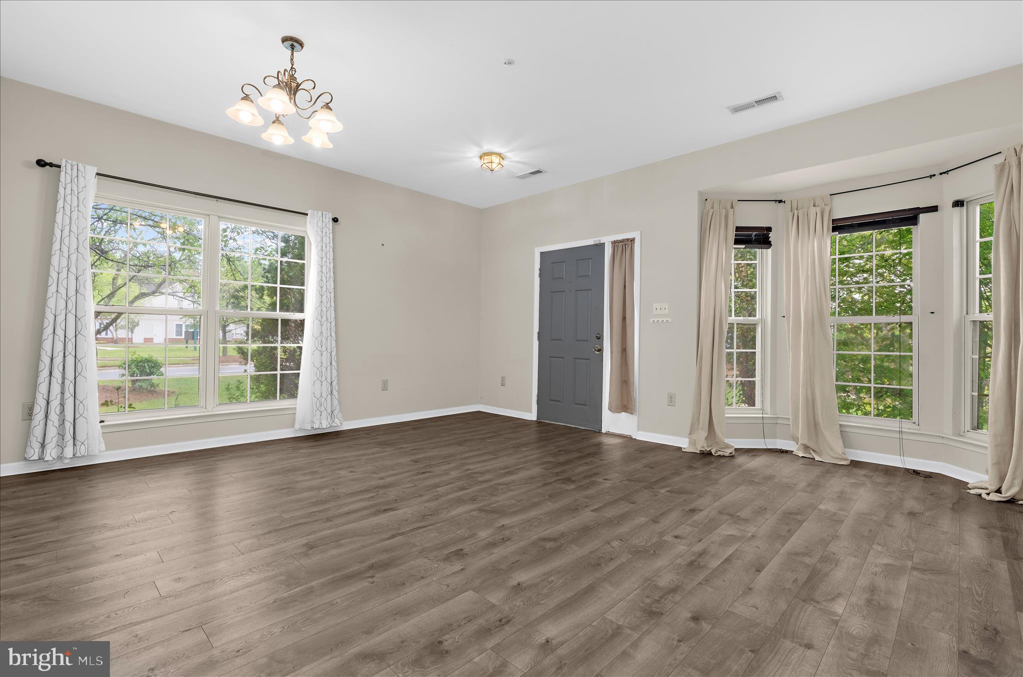 2013 Bell Point Court Odenton, MD 21113 - Photo 11 of 33 Dining Room